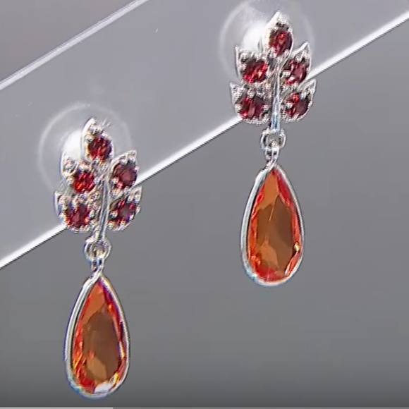 Nicky Butler HONEY QUARTZ and GARNET Leaf Earrings - Picture 2 of 8